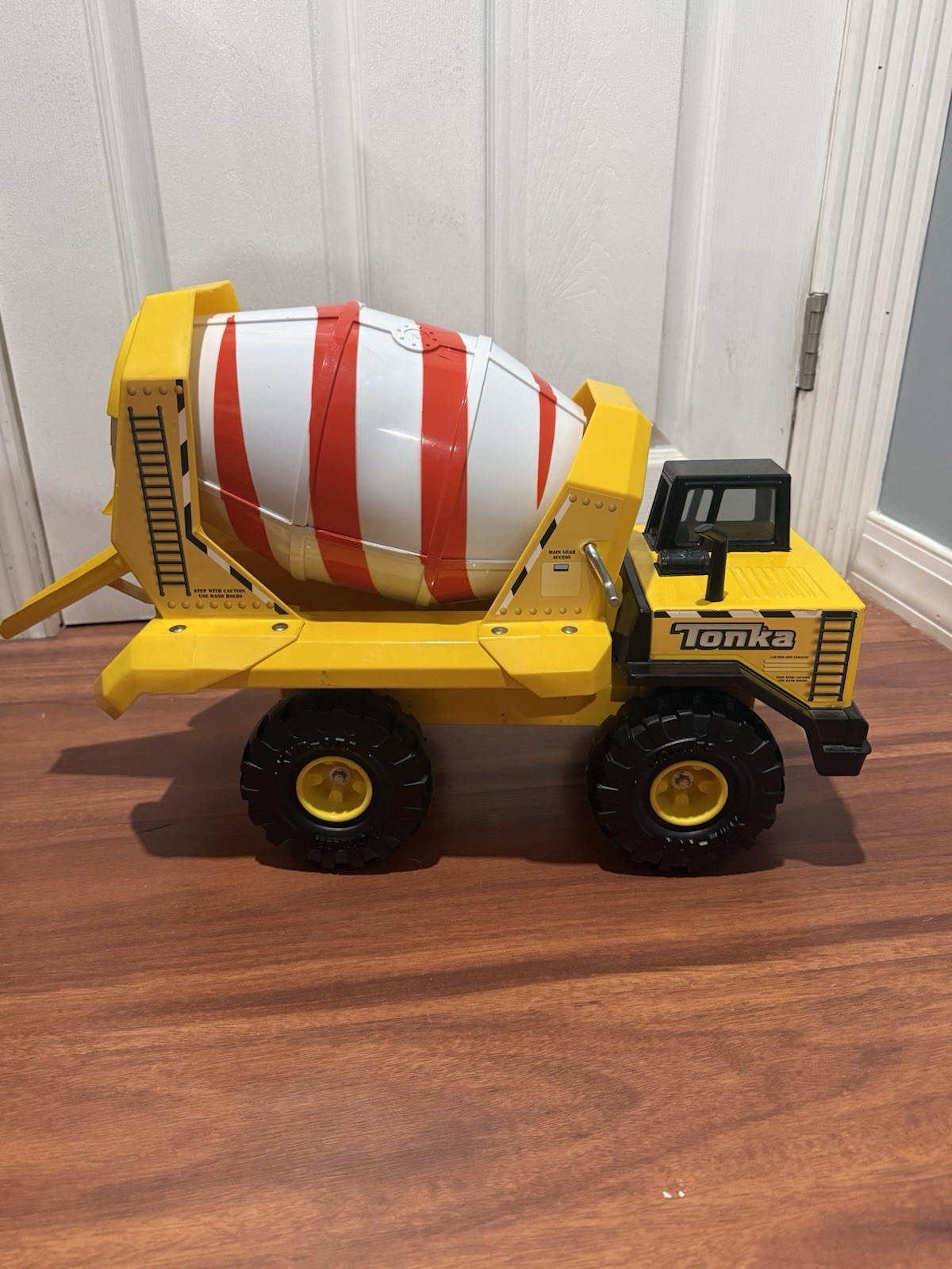 Mighty Tonka Mixer Cement Mixer Truck Rare 2006 Vintage Yellow Hasbro Great Cond