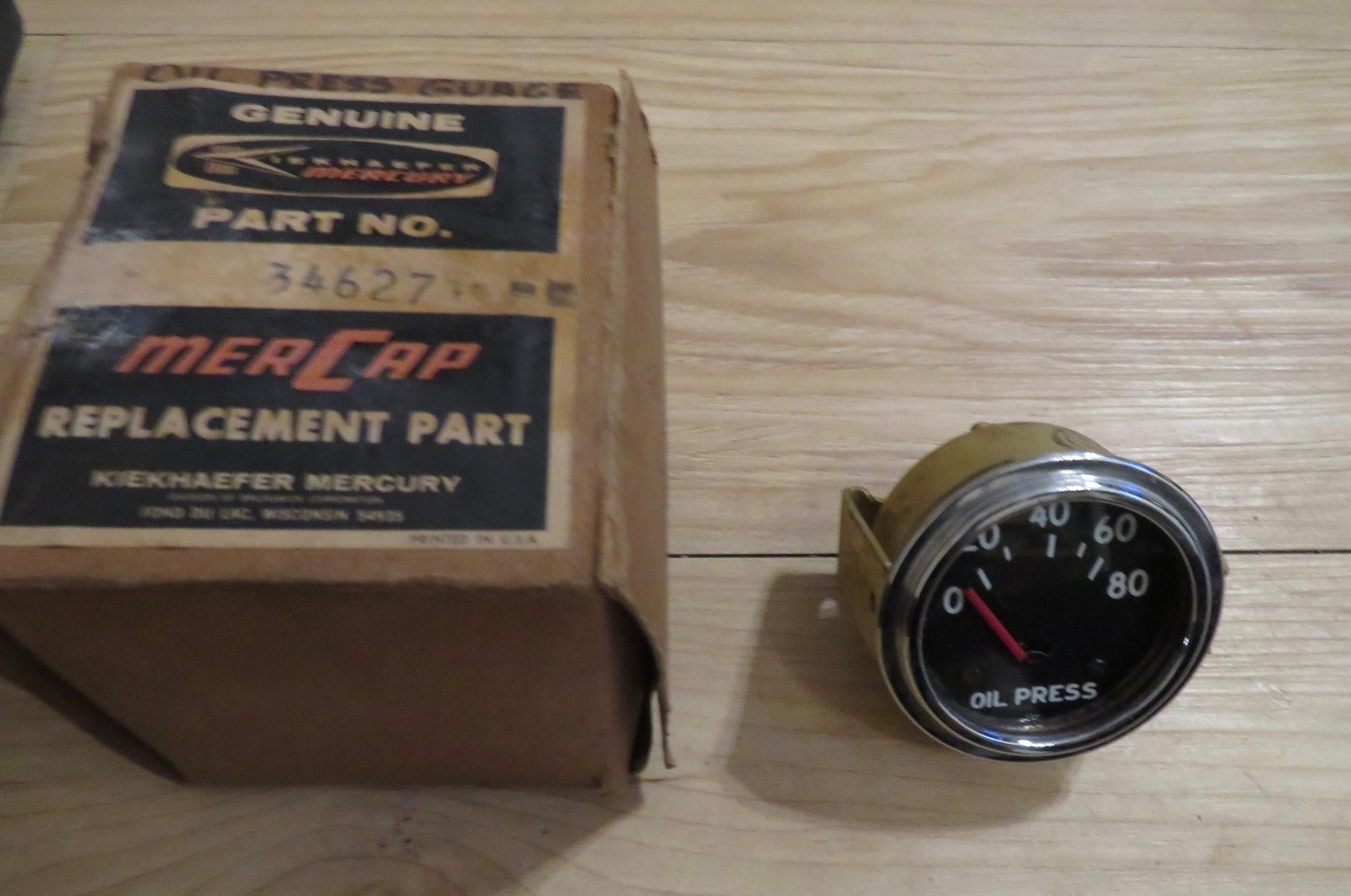 NOS Vintage Mercury Oil Pressure Gauge w/ bracket
