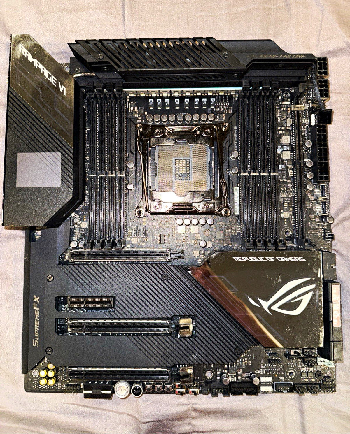 ASUS ROG Rampage VI Extreme Encore EATX LGA2066 DDR4 Gaming Motherboard