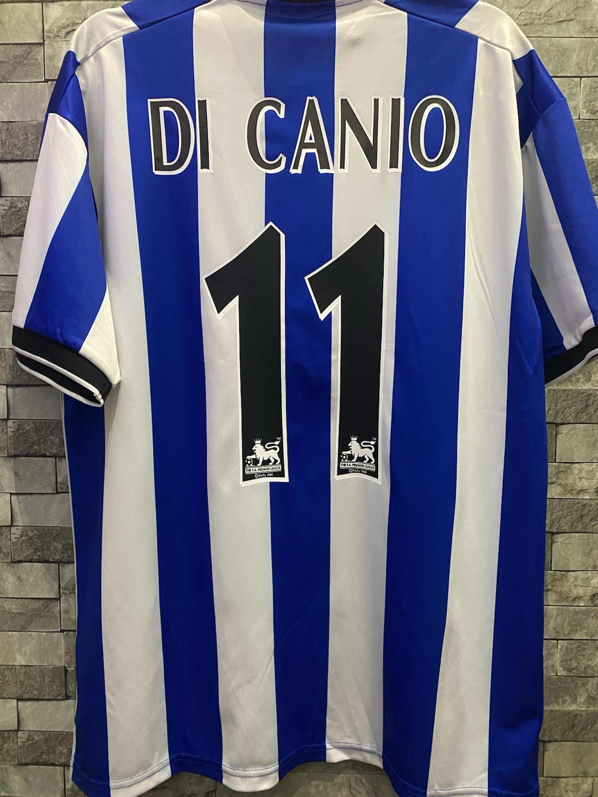 Sheffield Wednesday 97/98 Home Shirt Size Adults Large #11 Di Canio Sheffield Wednesday 97/98 Home Shirt Size Adults Large #11 Di Canio