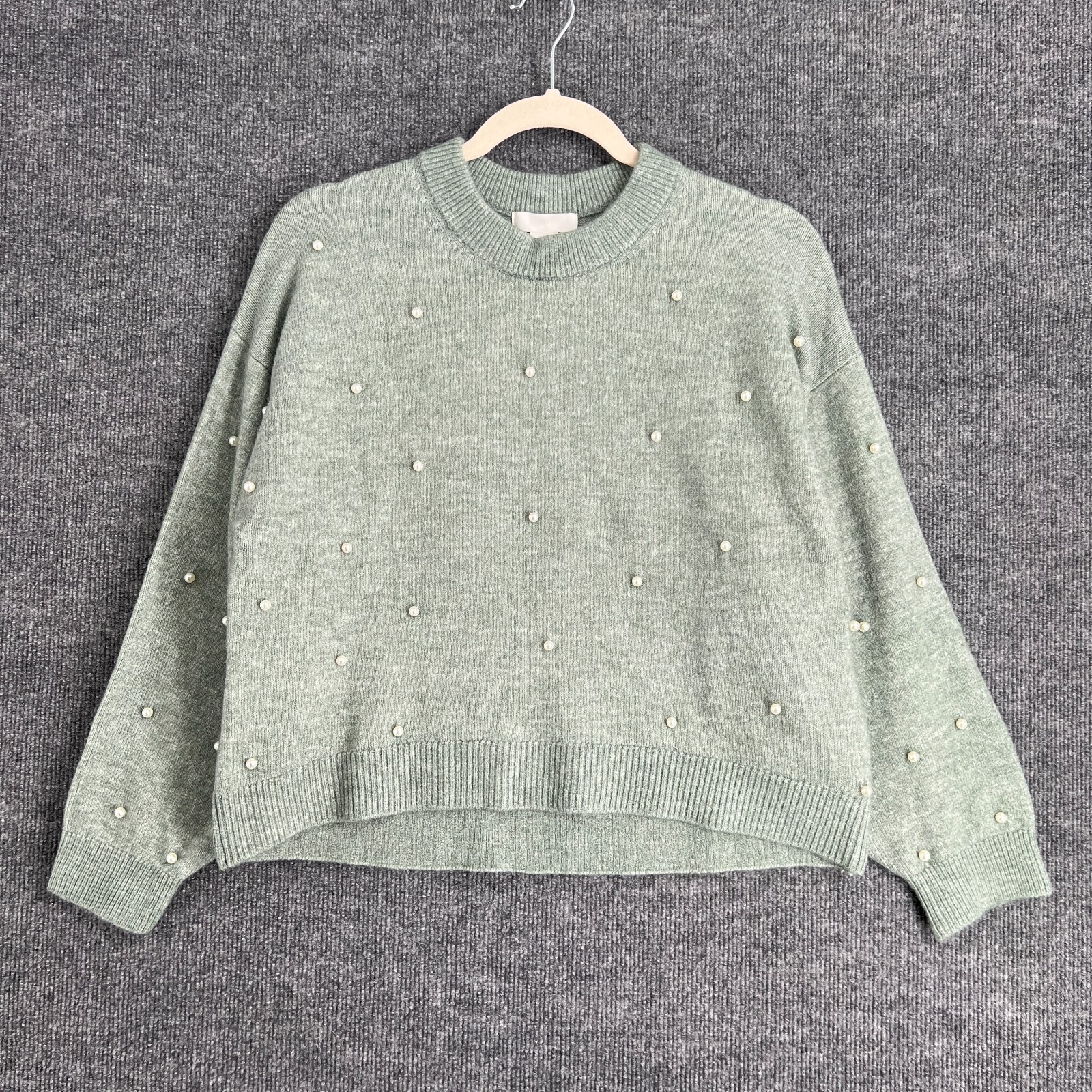 H&M Pearl Beaded Sweater Womens Small Sage Green Cropped Embellished Boxy New H&M Pearl Beaded Sweater Womens Small Sage Green Cropped Embellished Boxy New