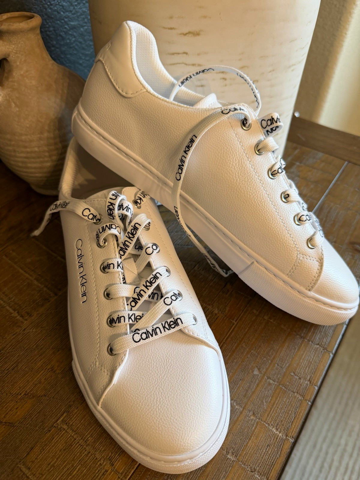 Calvin Klein Women’s White Lace-Up Logo Sneakers US 11 MPN KCCIYAN Calvin Klein Women’s White Lace-Up Logo Sneakers US 11 MPN KCCIYAN