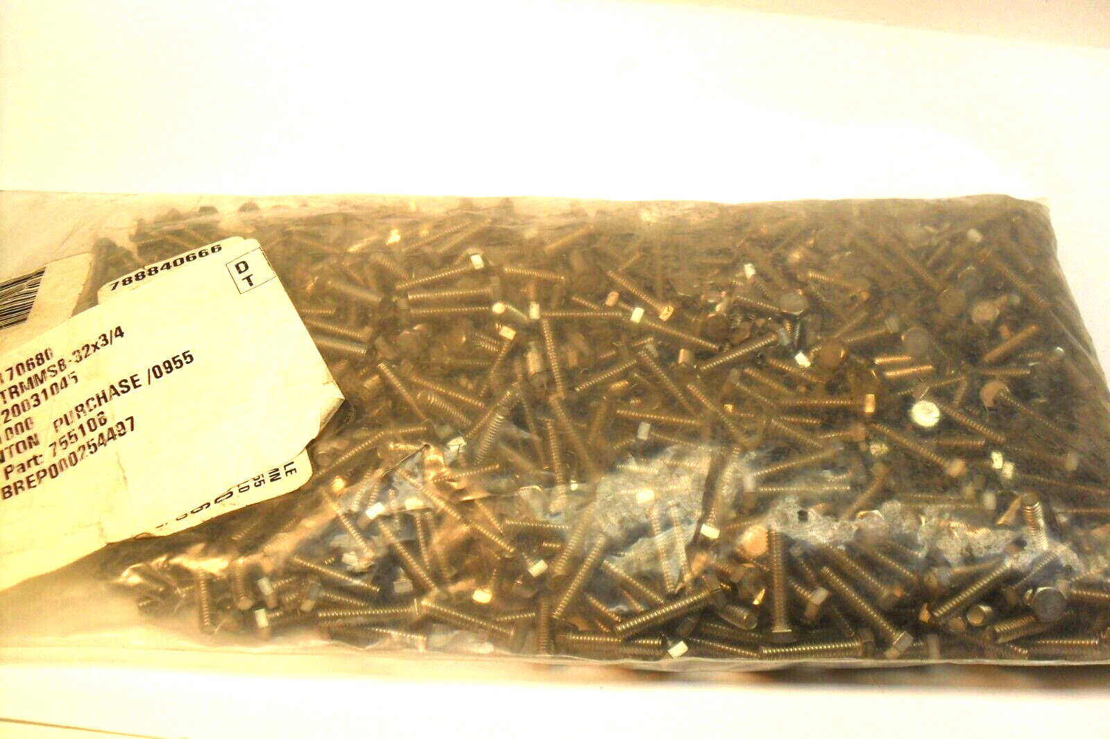 Fastenal QTY 1000  #6-32 x 3/4\