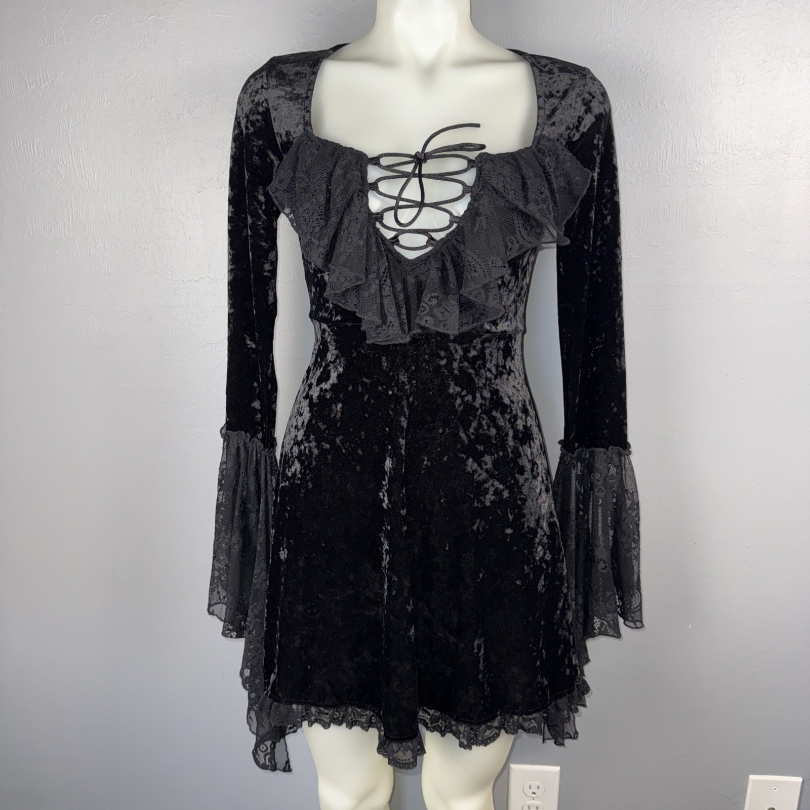 Killstar Kaira Maiden Gothic Velvet Dress XS Black Lace Asymmetric Sleeves READ