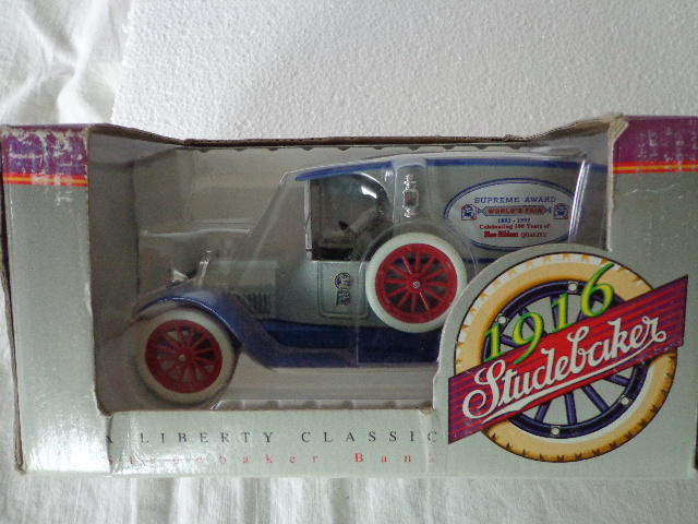 LIBERTY 1916 STUDEBAKER DELIVERY PABST BREWING COMPANY WORLDS FAIR 1893-1993 LIBERTY 1916 STUDEBAKER DELIVERY PABST BREWING COMPANY WORLDS FAIR 1893-1993