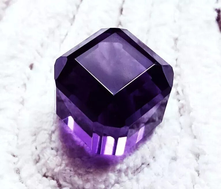 95+ Ct Taaffeite Cube Cut Violet Natural Loose EGL Certified Gemstone