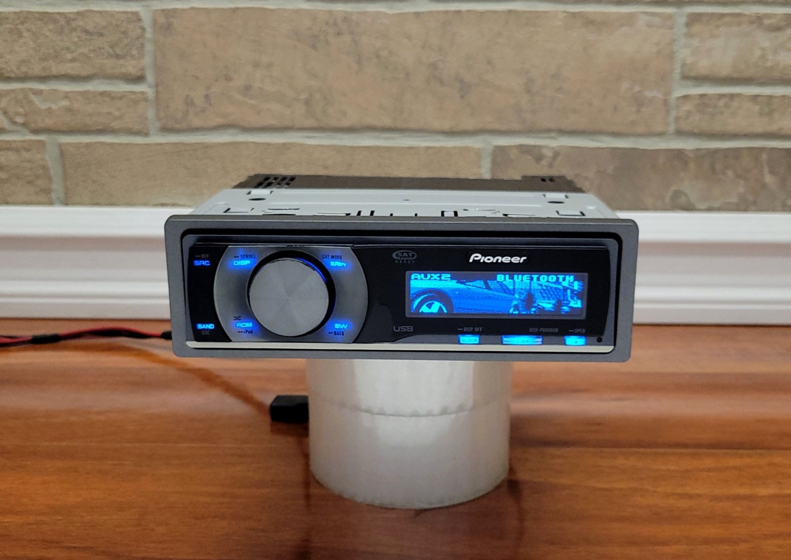 SUPER RARE🐬 PIONEER DEH-P6000UB CD PLAYER with 4V PREOUTS, BLUETOOTH adapterUSB