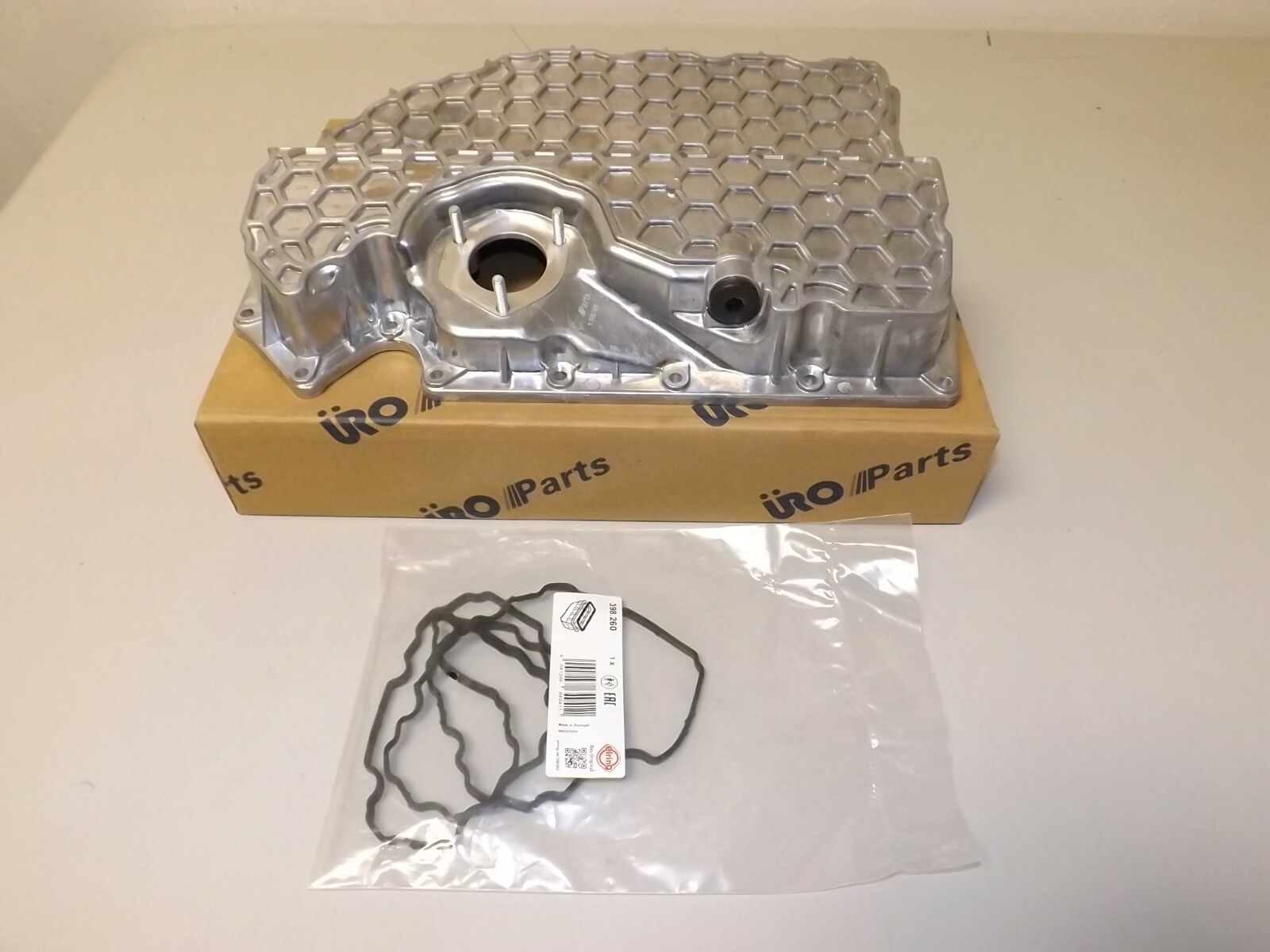 URO ALUMINUM UPGRADE OIL PAN & GASKET Fits 2015 2016 2017 2018 2019 2020 Audi S3