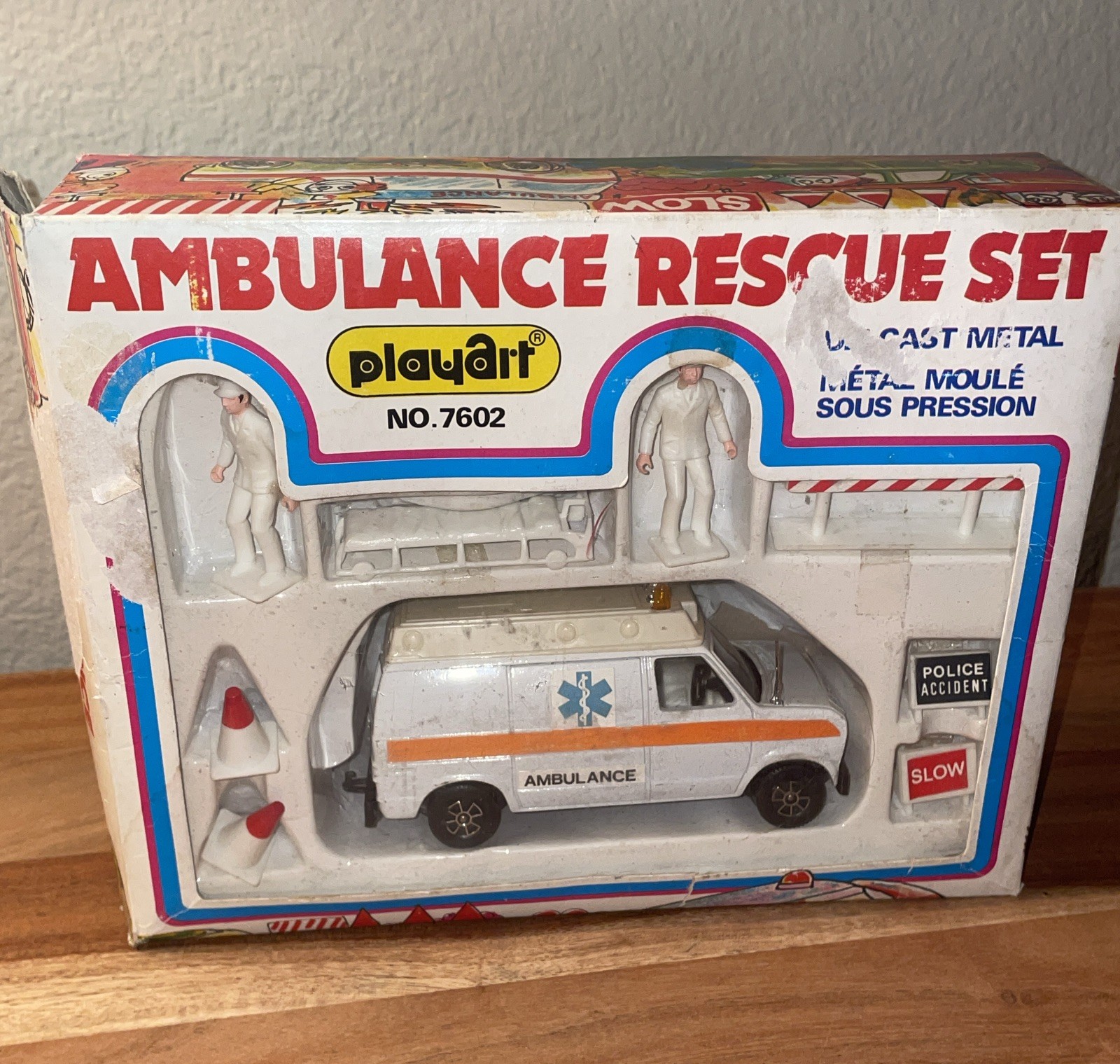 Rare & Vintage PLAYART Die Cast Ambulance Rescue Set #7602 Play Art w/ Box Rare & Vintage PLAYART Die Cast Ambulance Rescue Set #7602 Play Art w/ Box