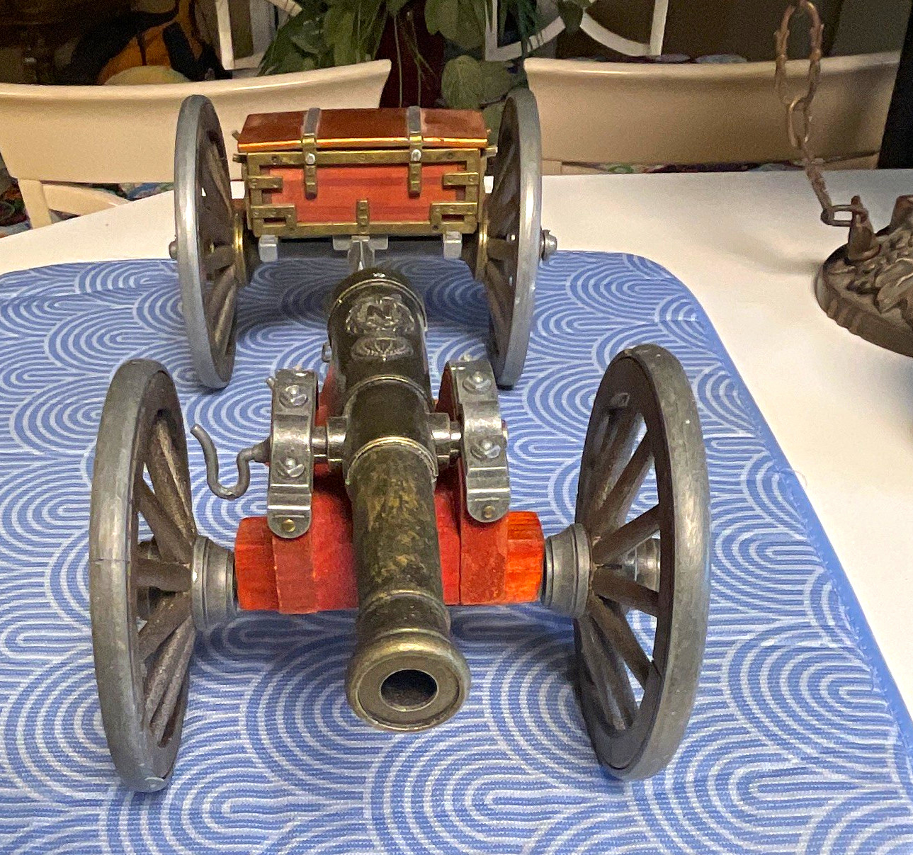 Vintage Civil War Dahlgren 1861 Cannon Model Wood carriage Metal barrel Amo case