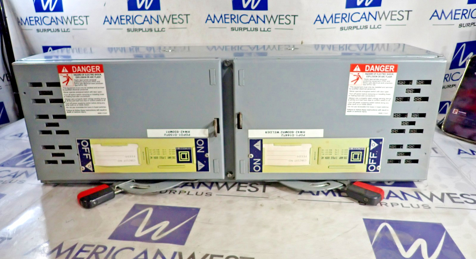 Square D QMJ364T 200 amp 600v Fused Twin Panel Mount Switch QMJ 150HP -TESTED