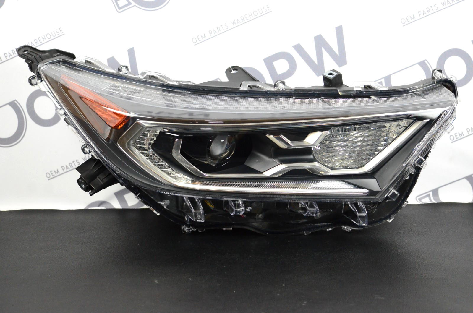 Perfect Genuine 2019-2021 Toyota RAV4 Adaptive LED Headlight Chrome Right OEM Perfect Genuine 2019-2021 Toyota RAV4 Adaptive LED Headlight Chrome Right OEM