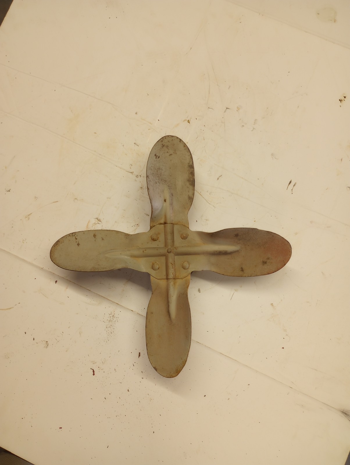 FORD 9N Tractor Fan Blade Early Spade Cooling Puller Fan Original 1939 1940 1941 FORD 9N Tractor Fan Blade Early Spade Cooling Puller Fan Original 1939 1940 1941