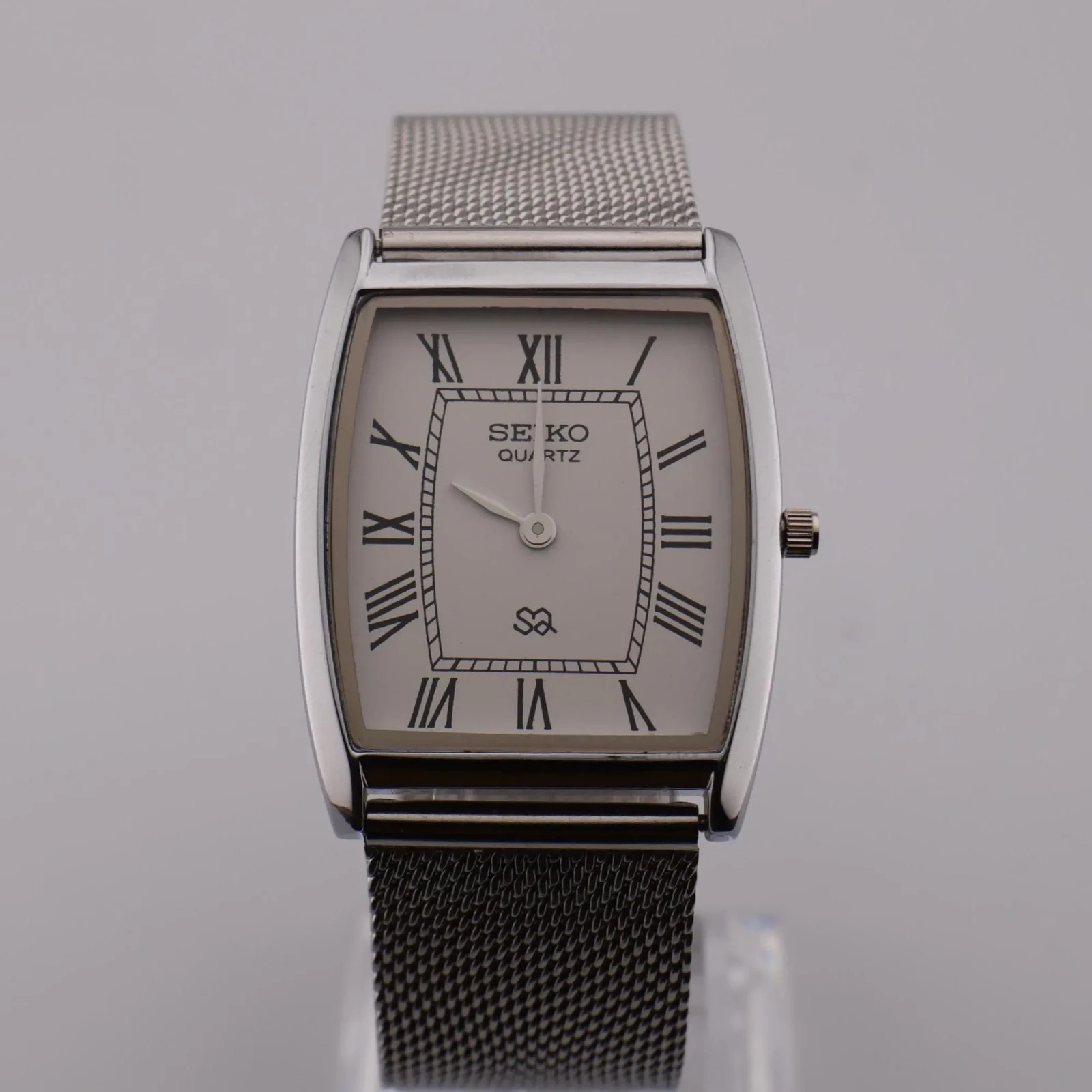 Vintage Seiko Slim Barrel-Tank Japan Movement Men\'s Wrist Watch -(FREE SHIPPING)