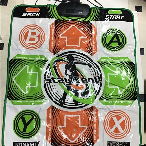 Xbox 360 Dance Dance Revolution DDR Dance Mat Pad Controller NEW Konami Xbox 360 Dance Dance Revolution DDR Dance Mat Pad Controller NEW Konami
