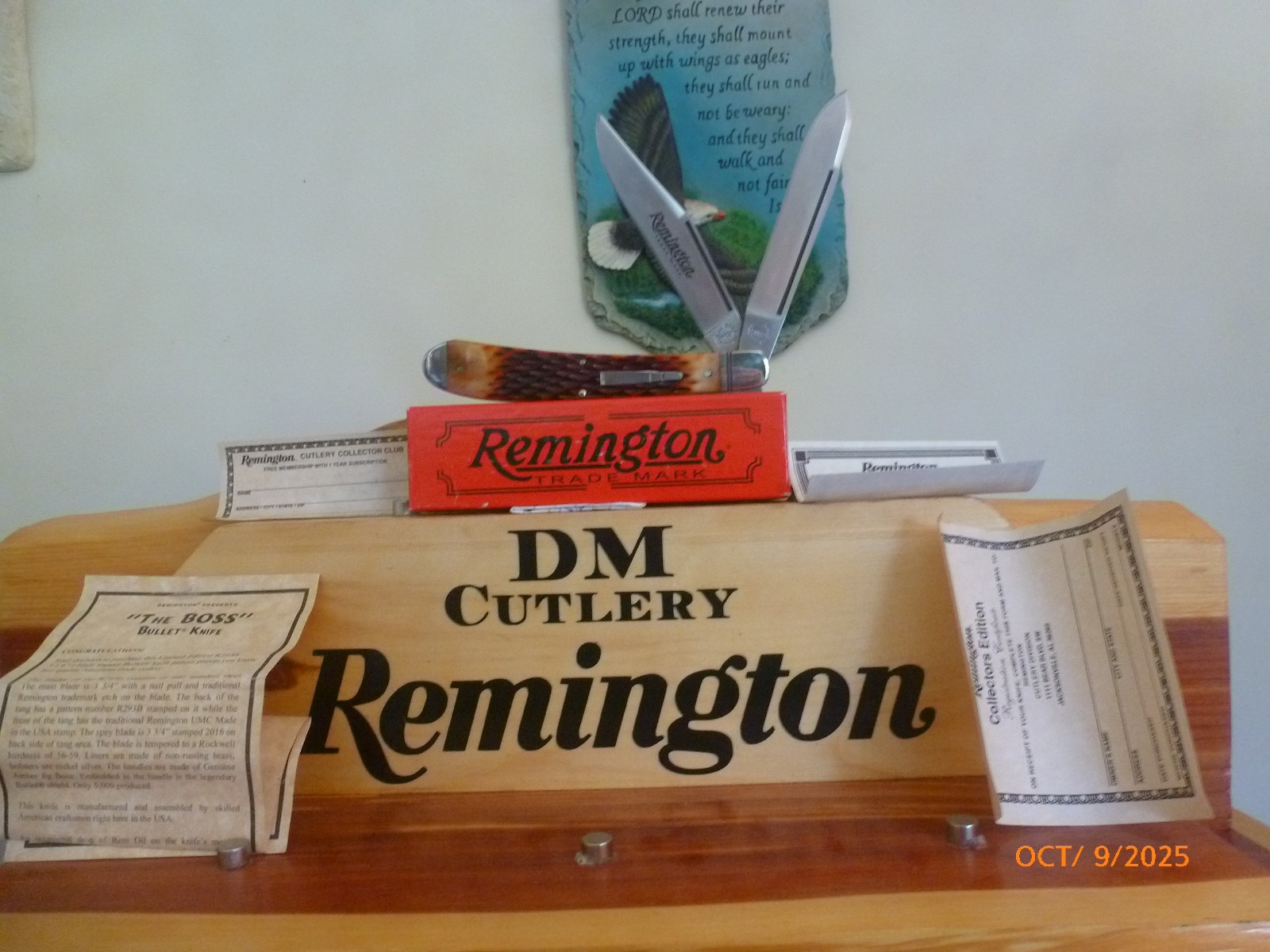 Remington 2016 “The Boss” Bullet Knife R293B Trapper MIB With All Paperwork Remington 2016 “The Boss” Bullet Knife R293B Trapper MIB With All Paperwork