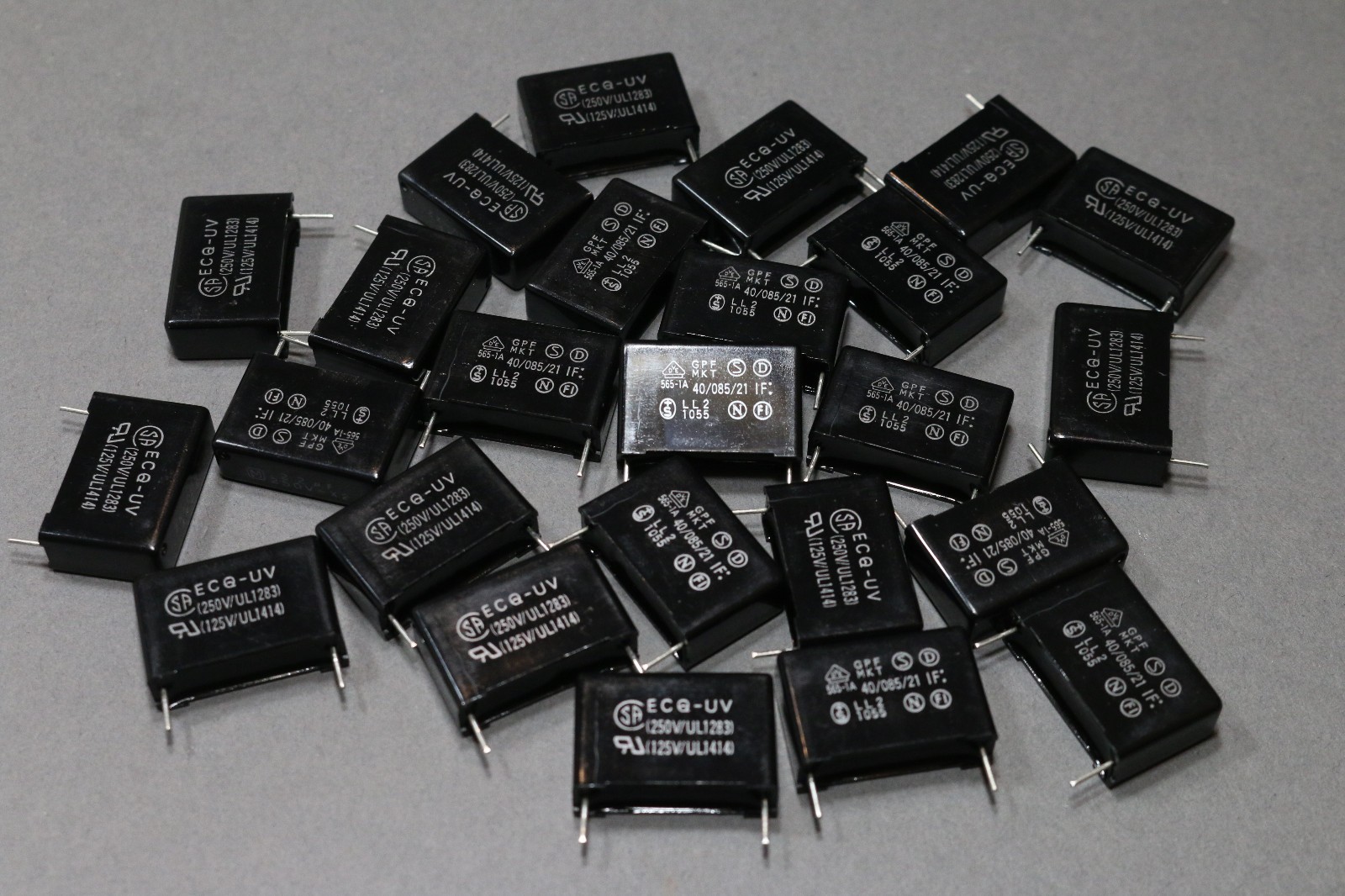 25pc Panasonic ECQ-U2A224BA5 0.22uF 250VAC X2 Safety Film Radial Capacitors NOS