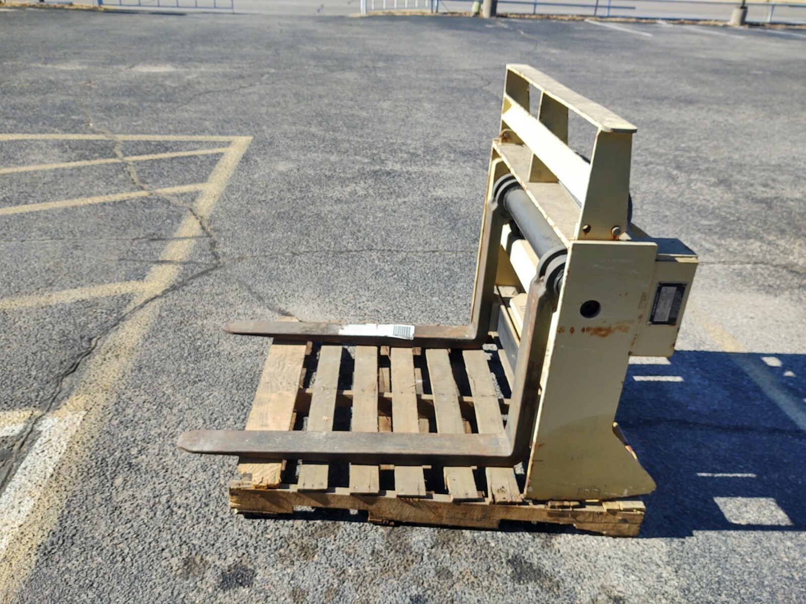 SKYTRAK 10K ATLAS FORKLIFT 6000M 6,000LB CAPACITY SIDE SHIFT CARRIAGE ASSEMBLY SKYTRAK 10K ATLAS FORKLIFT 6000M 6,000LB CAPACITY SIDE SHIFT CARRIAGE ASSEMBLY