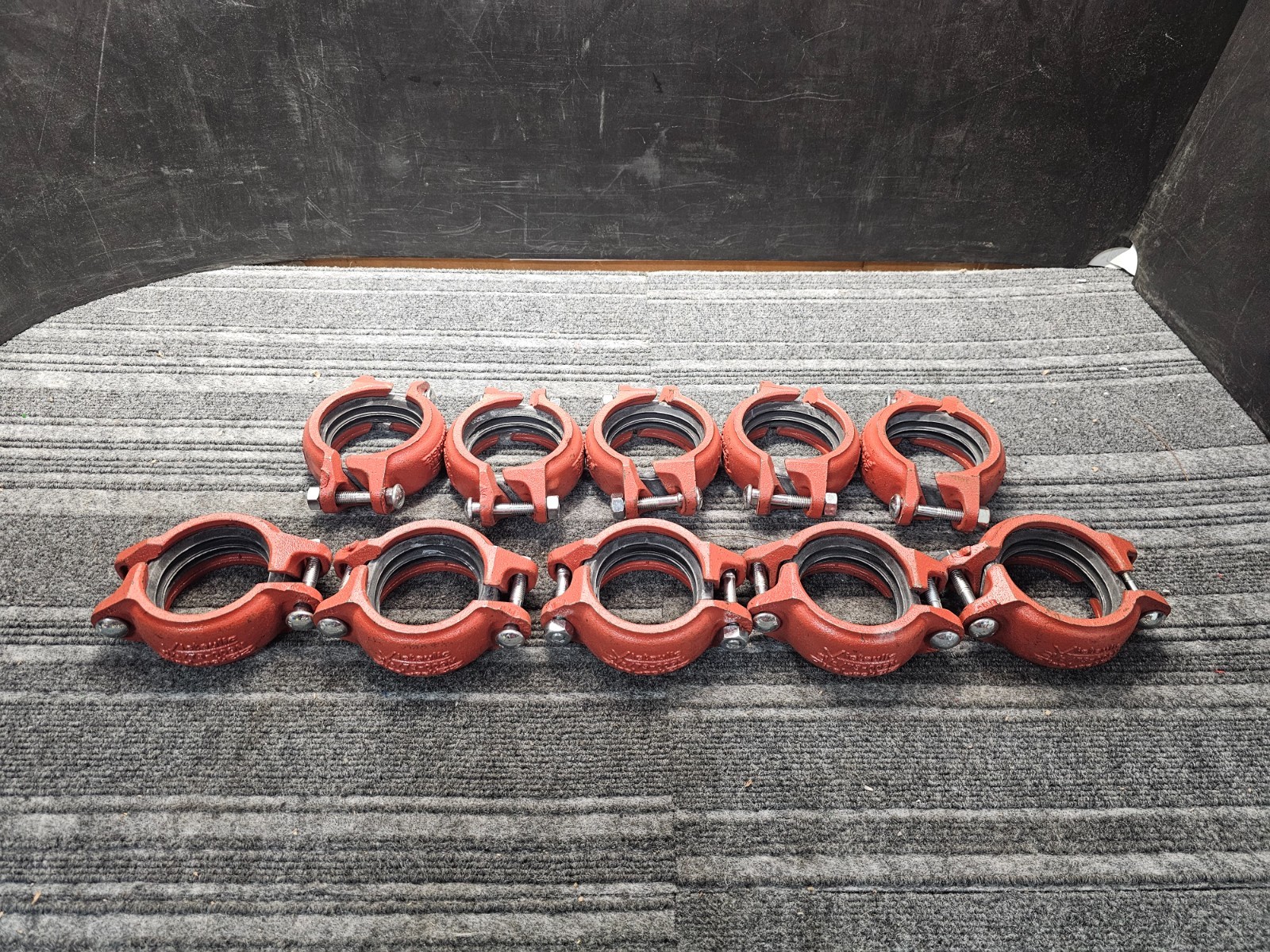 (QTY 10) Victaulic 73-009N Grooved Rigid Coupling 2-1/2\