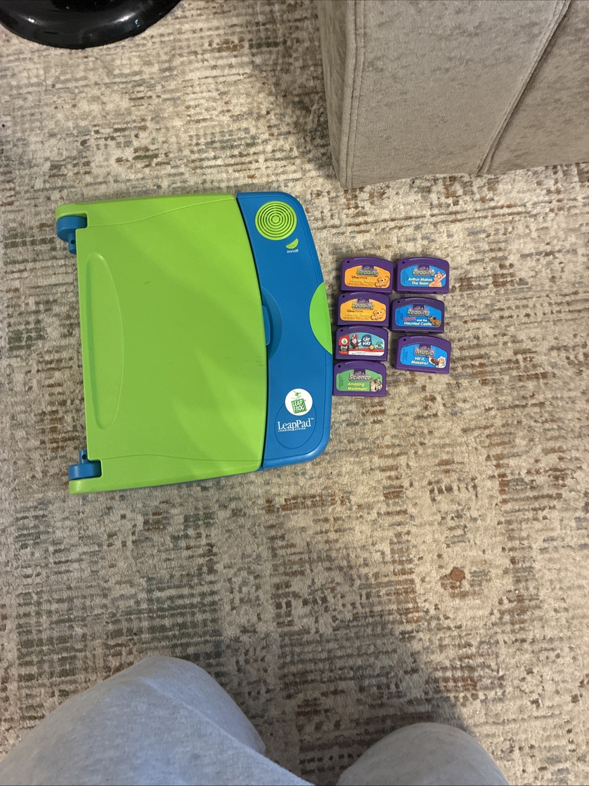 LeapFrog LeapPad Learning System w/ and 7 cartridges LeapFrog LeapPad Learning System w/ and 7 cartridges
