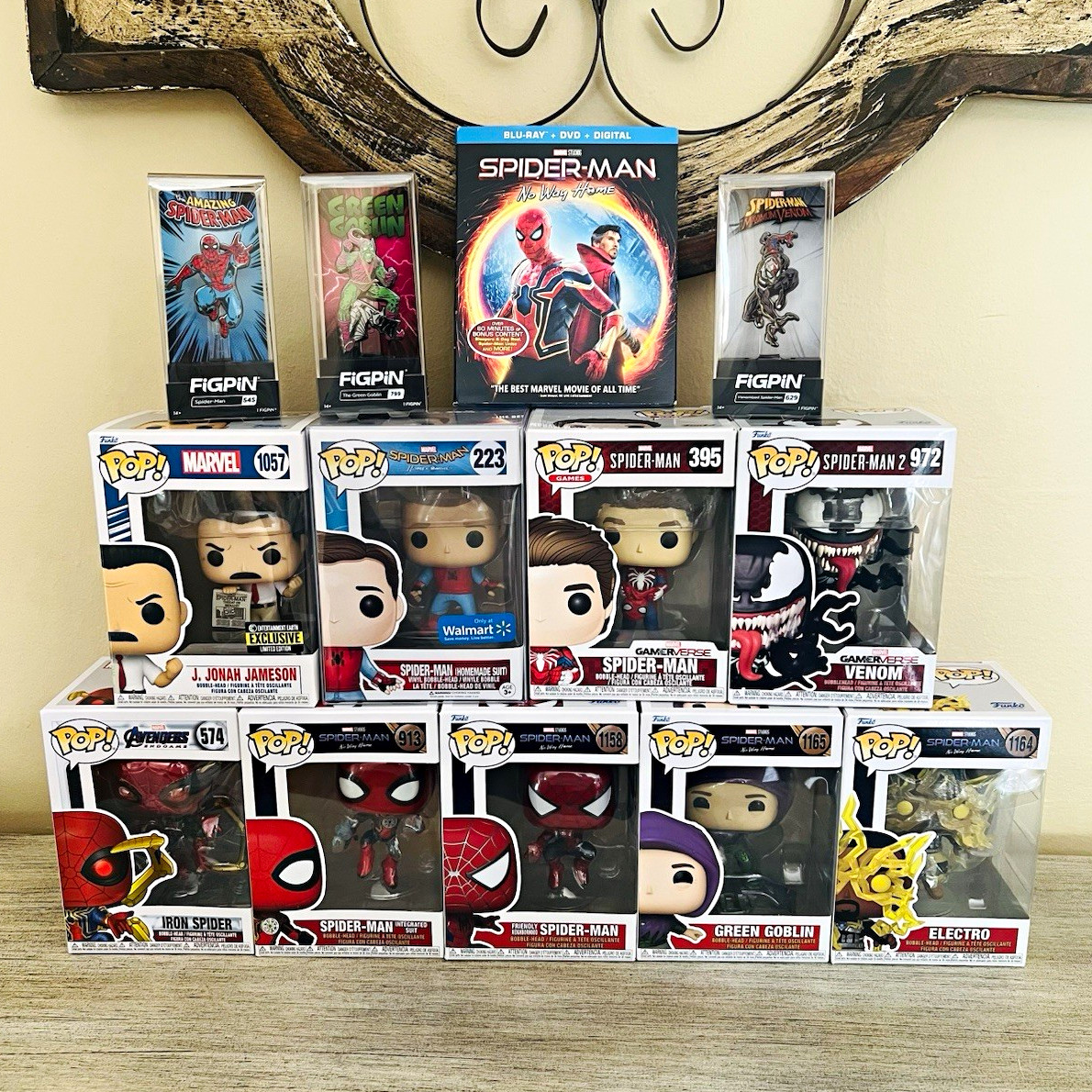 Funko FiGPiN Marvel Mixed Lot Vinyl Figures Spider-Man Venom Walmart Exclusive