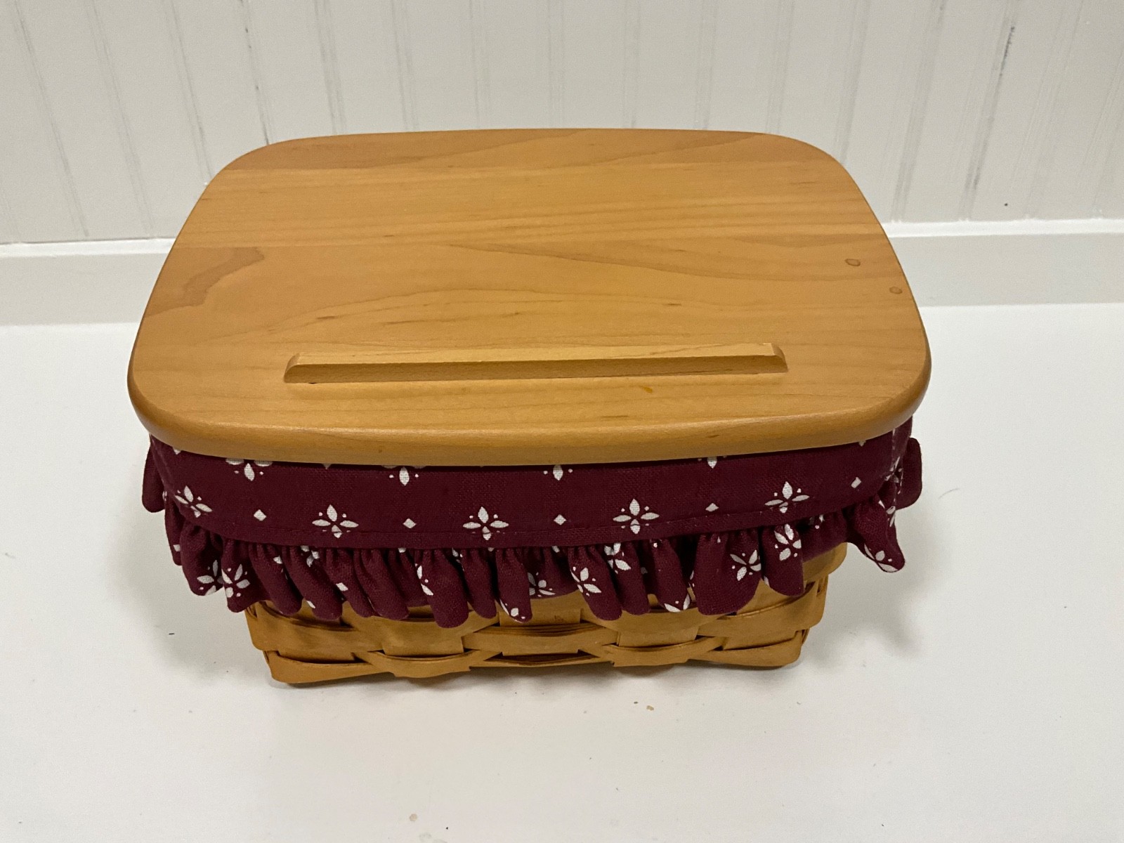 Longaberger 1997 Recipe Basket With Lid, Plastic And Fabric Liner