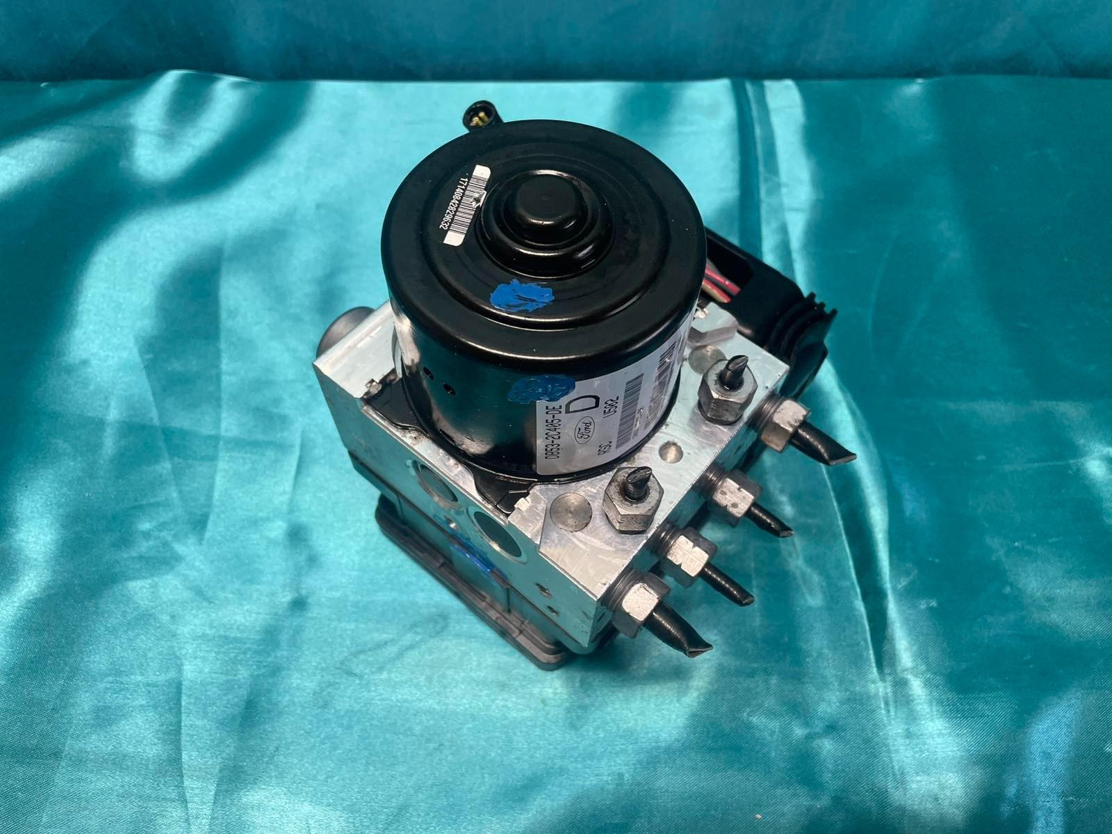 2013-2015 Ford Explorer ABS Pump Module Assembly OEM DB53-2C405-DE Used
