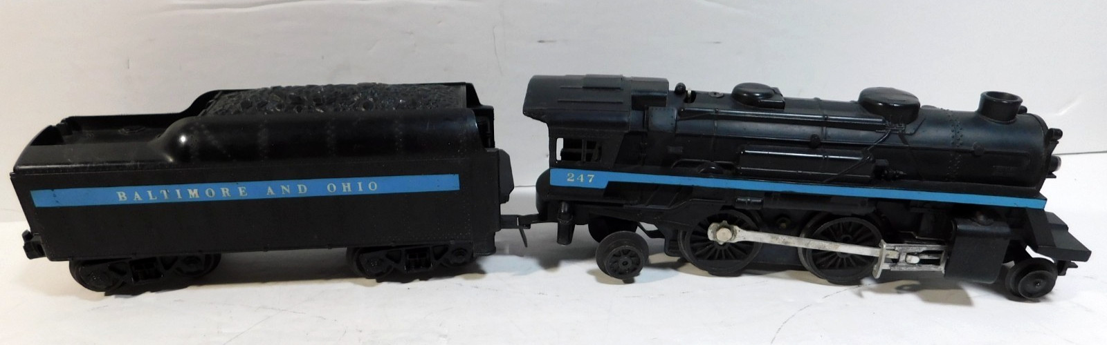 Lionel O27 O Scale 2-4-2 Steam Engine #247 Baltimore & Ohio w/ Tender (NB) Lionel O27 O Scale 2-4-2 Steam Engine #247 Baltimore & Ohio w/ Tender (NB)