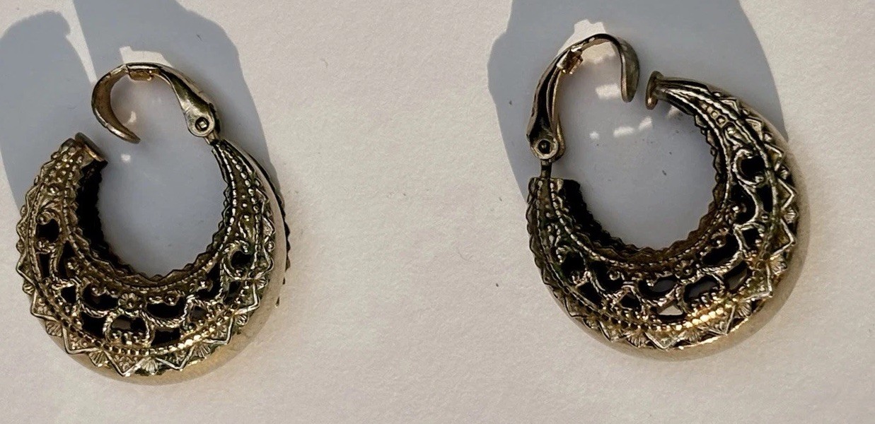 Vintage Signed Lewis Segal California Filigree Hoop Goldtone Clip On Earrings