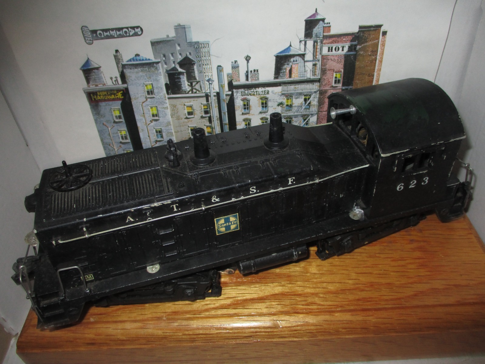 Vintage Lionel O Gauge #623 Santa Fe NW2 Switcher Diesel Vintage Lionel O Gauge #623 Santa Fe NW2 Switcher Diesel