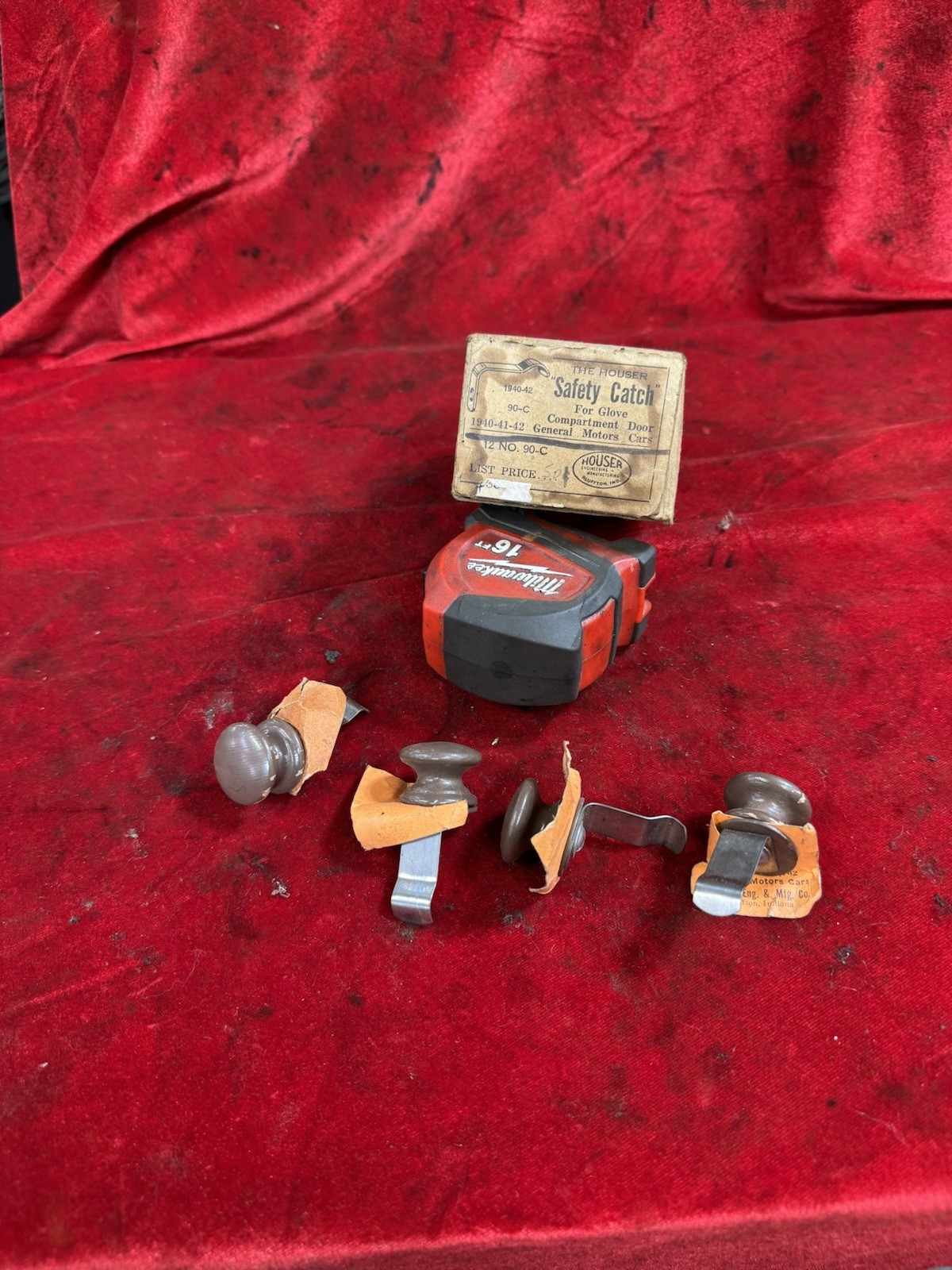 LOT 4 NOS 1940 1941 42 1946 1948 GM CHEVROLET PONTIAC ACCESSORY GLOVE BOX LATCH