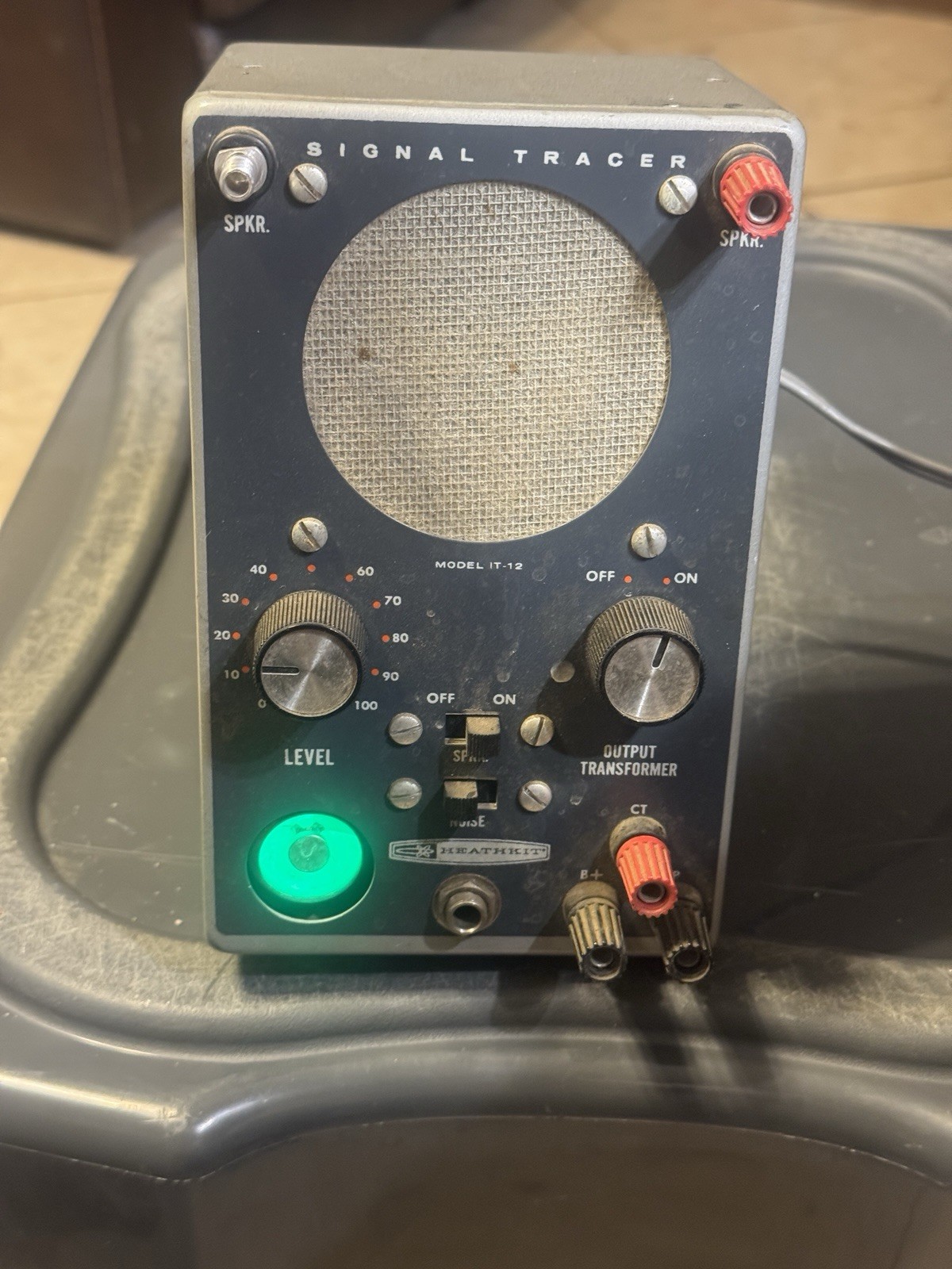 Vintage Heathkit Signal Tracer Model IT-12 Green Eye