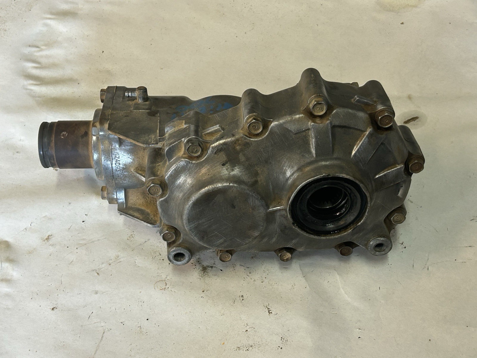 2007-2011 Yamaha Grizzly 550 700 Rear Back Differential Diff Gearbox Assembly 2007-2011 Yamaha Grizzly 550 700 Rear Back Differential Diff Gearbox Assembly