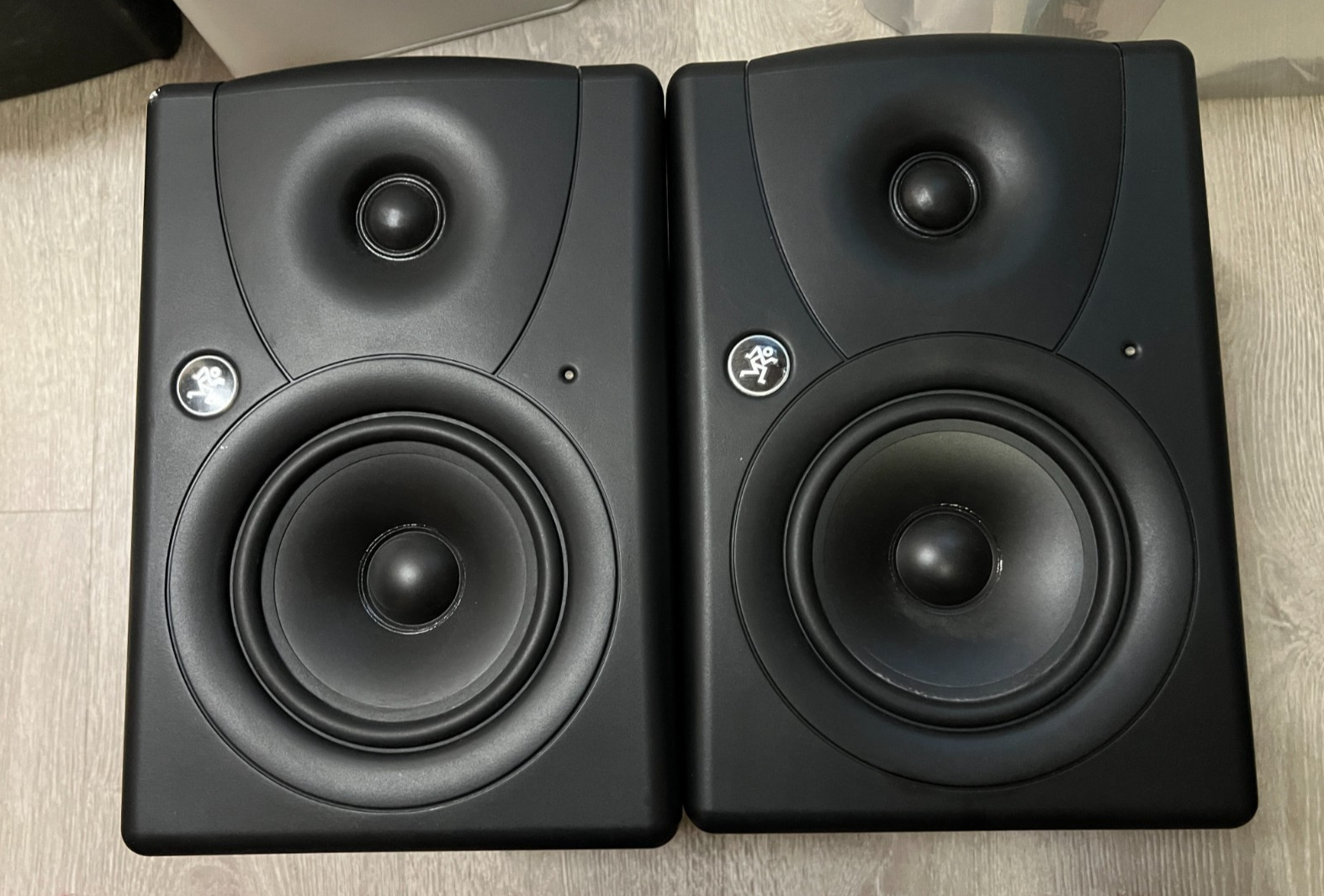 Mackie Reference Monitor  MR5 Active - Pair with Original Box