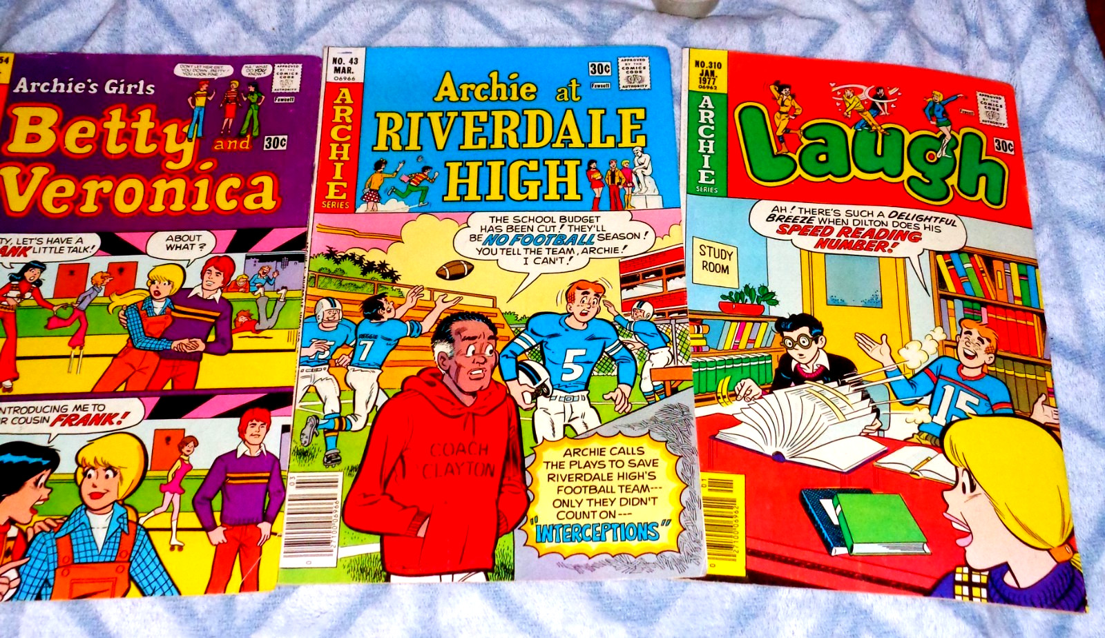3 ARCHIE COMIC BOOKS-BETTY VERONICA,LAUGH,RIVERDALE HIGH-BRONZE-VERY GOOD