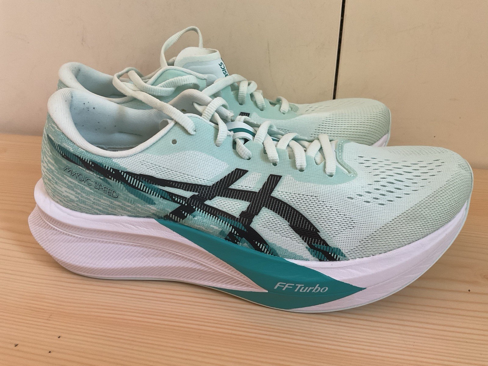 ASICS Magic Speed 4 running shoes Men’s Size 10 Soothing Sea/Black Triathlon Run