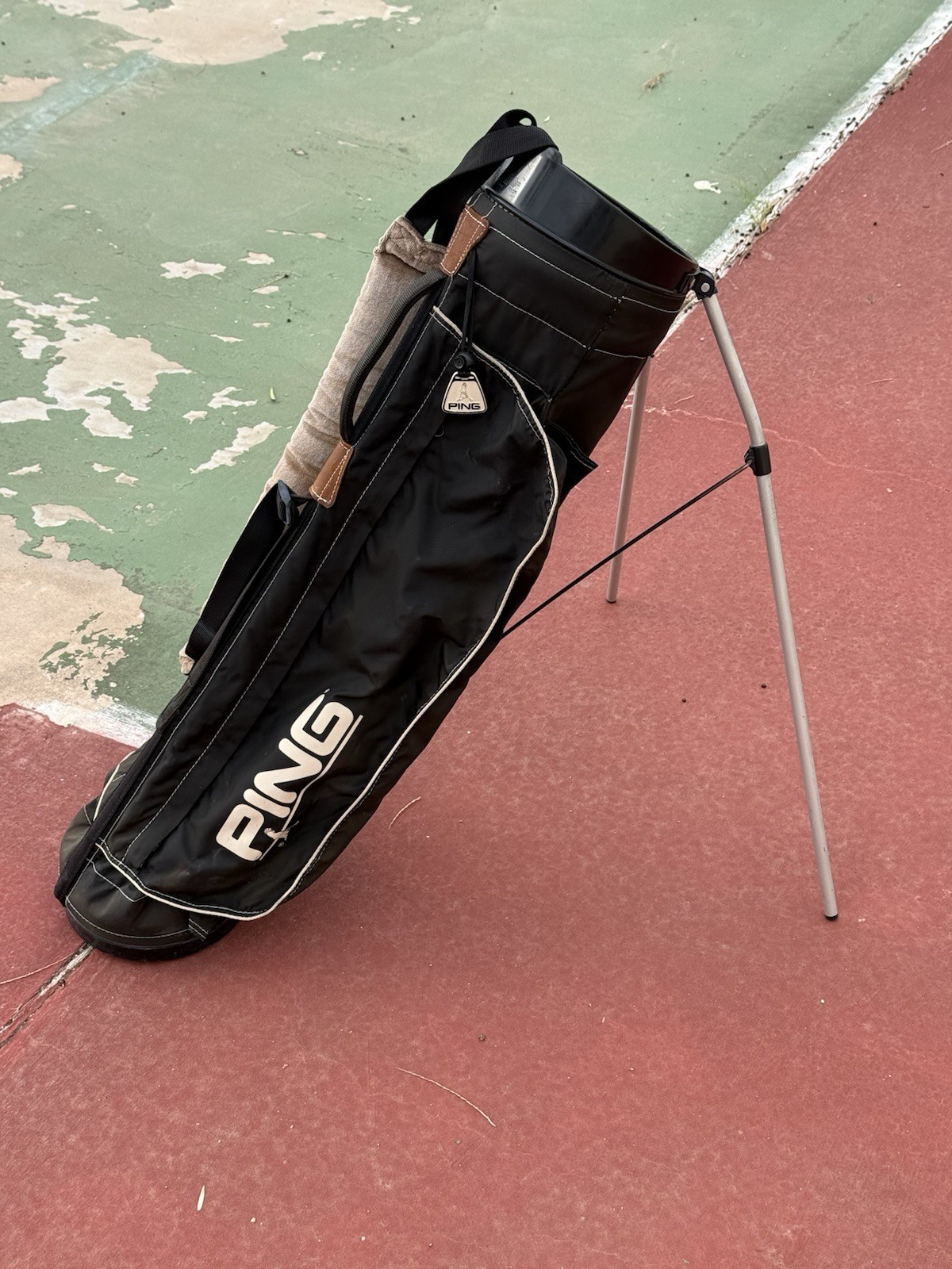 Vintage Ping L8 Karsten Stand Bag 4 Way Divider Single Strap Freshly Cleaned Vintage Ping L8 Karsten Stand Bag 4 Way Divider Single Strap Freshly Cleaned