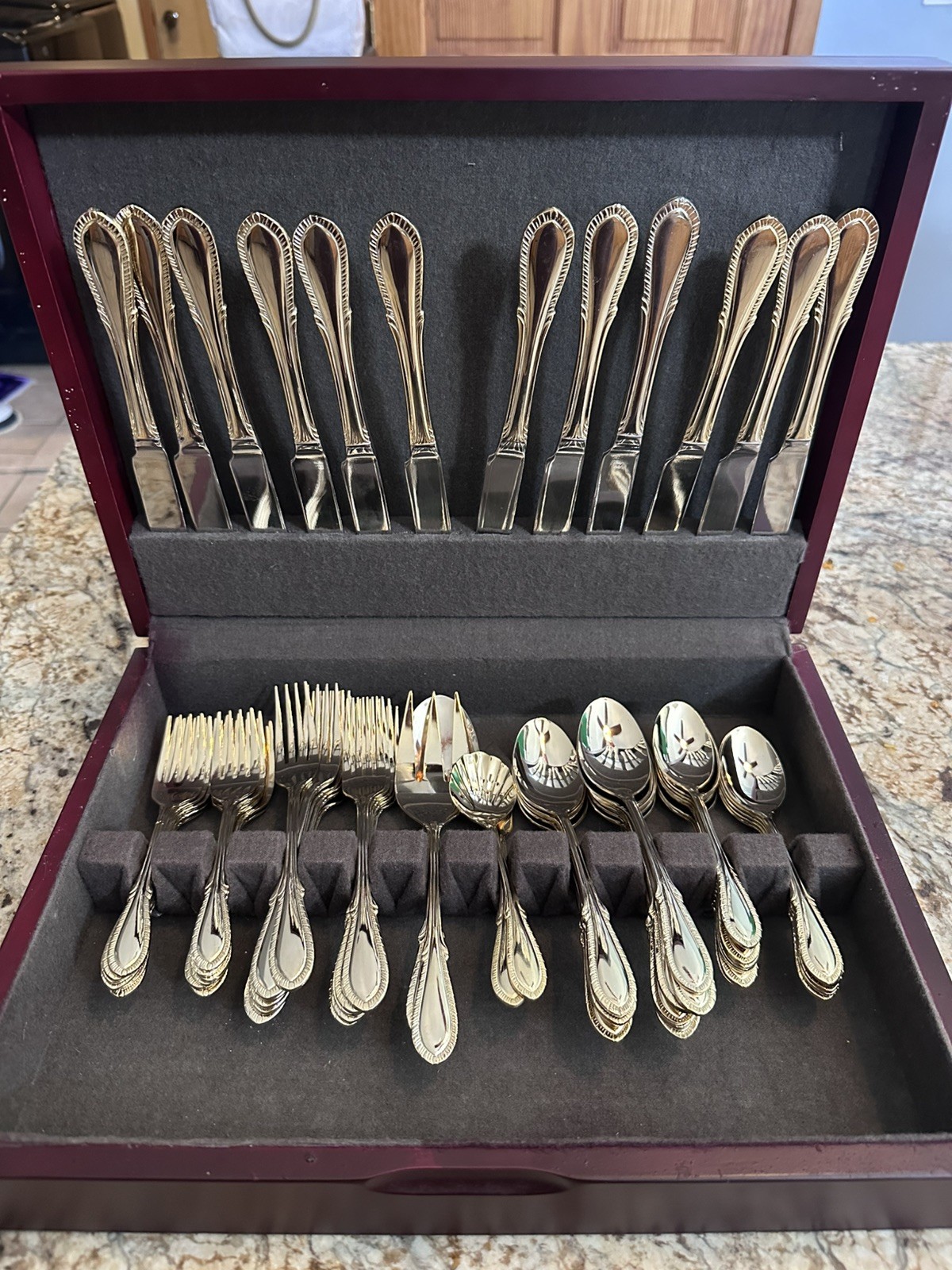 VINTAGE FARBERWARE GOLD BREEZE FLATWARE 64PC SET 24k gold plated 