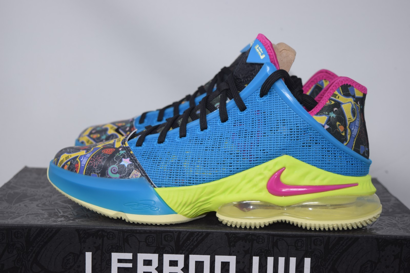 Nike LeBron XIX Low Doll Light Bordeaux DM1058-500 Men\'s Size 9.5 NEW