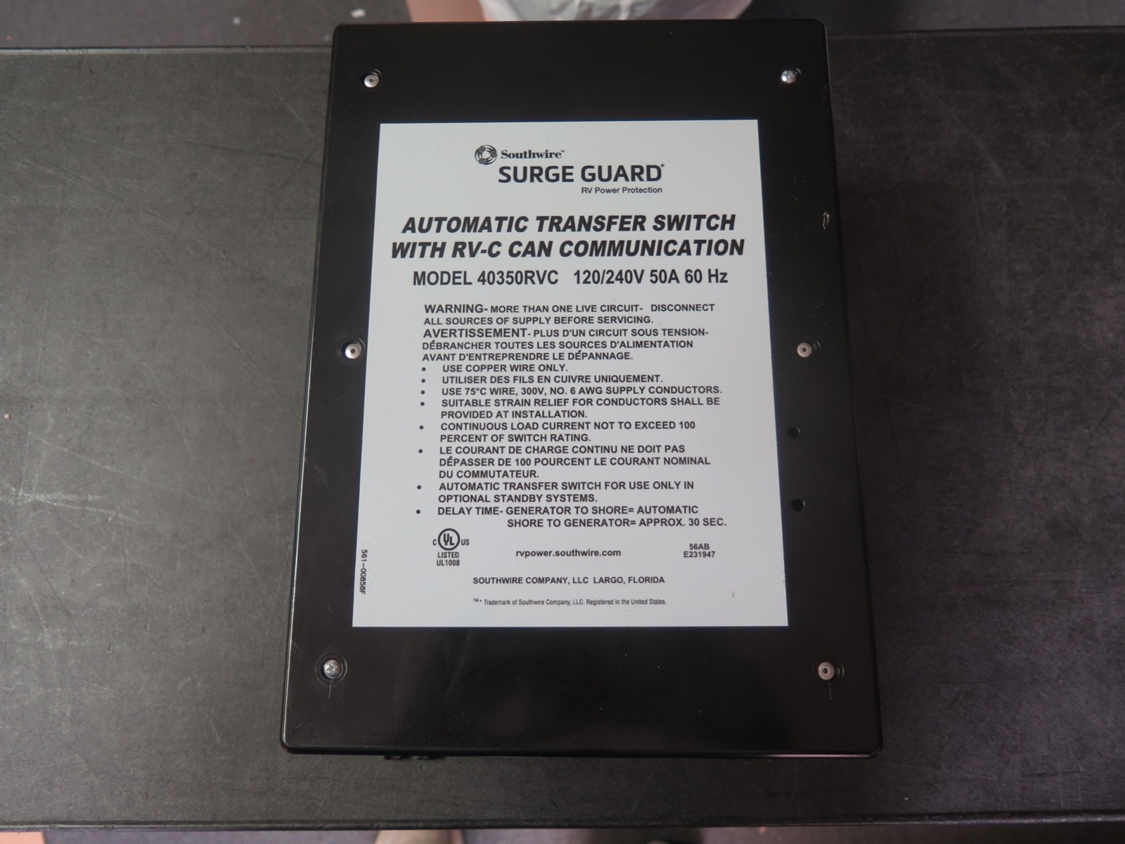 Southwire 40350RVC3 Surge Guard Transfer Switch (9-D2) Southwire 40350RVC3 Surge Guard Transfer Switch (9-D2)