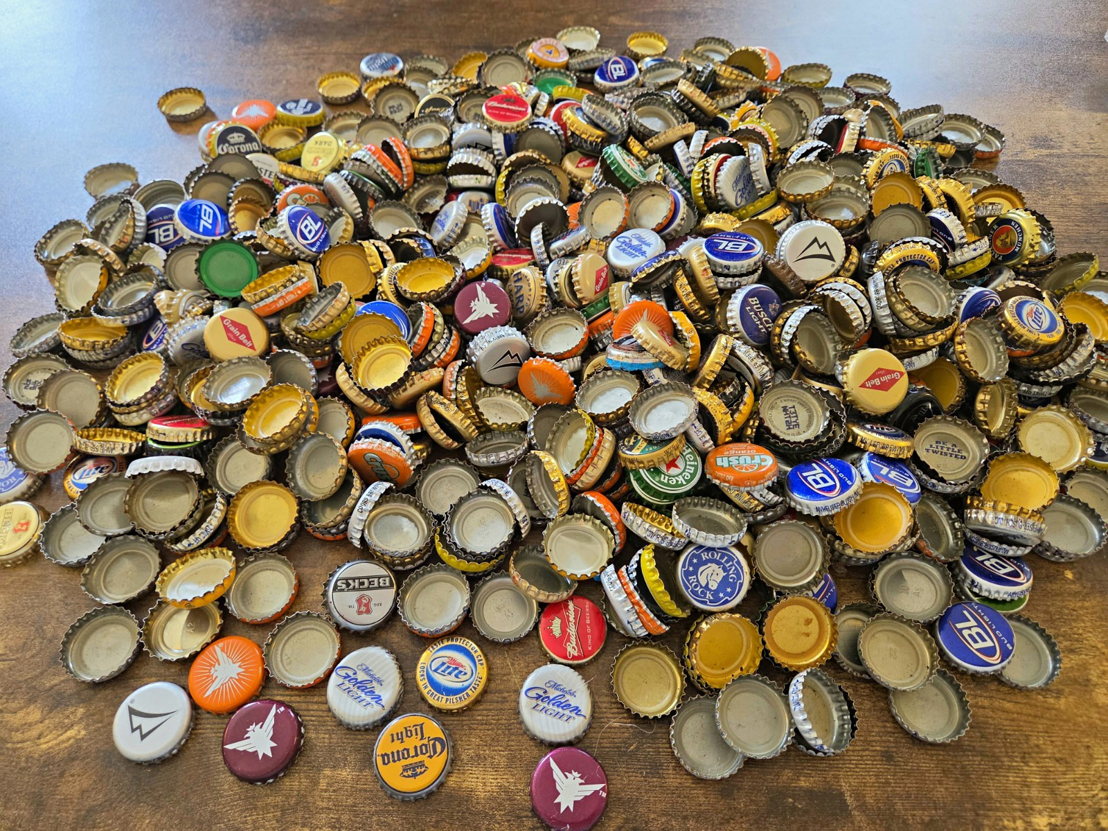 Assorted Mixed Beer Bottle Caps Bulk Lot, Assorted Colors Breweriana 4lbs 