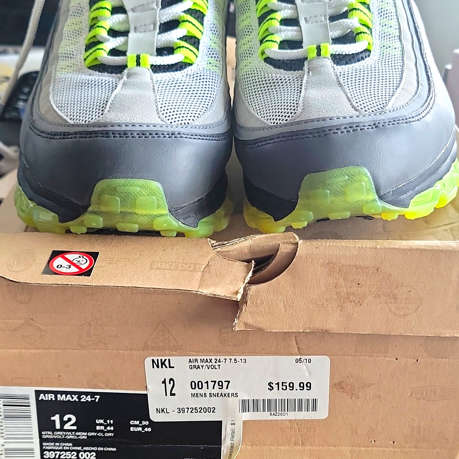 Nike Air Max 24-7 Gray/Volt Men\'s Low Top Sneaker Lace Up 397252-002 Nike Air Max 24-7 Gray/Volt Men\'s Low Top Sneaker Lace Up 397252-002