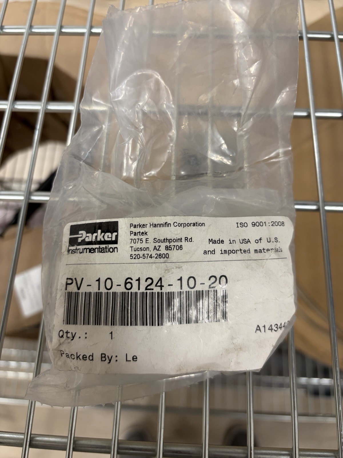 Parker PV-10-6124-10-20 PFA Air-Operated Diaphragm (1/4 Inch) 3 Way Valve NEW Parker PV-10-6124-10-20 PFA Air-Operated Diaphragm (1/4 Inch) 3 Way Valve NEW