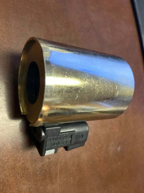 GENUINE DANFOSS SOLENOID VALVE 12 VDC 322603 *FREE SHIPPING* GENUINE DANFOSS SOLENOID VALVE 12 VDC 322603 *FREE SHIPPING*