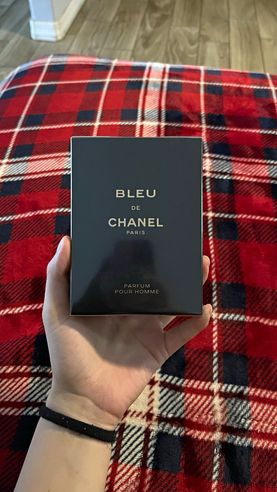 Lot of 10 Perfume Miniatures Bleu de Chanel Dior Valentino Burberry YSL Lot of 10 Perfume Miniatures Bleu de Chanel Dior Valentino Burberry YSL
