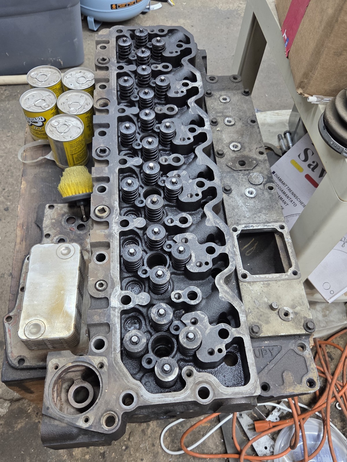 OEM 2004-2007 Dodge Ram 3500 5.9L DIESEL CUMMINS CYLINDER HEAD OEM 2004-2007 Dodge Ram 3500 5.9L DIESEL CUMMINS CYLINDER HEAD