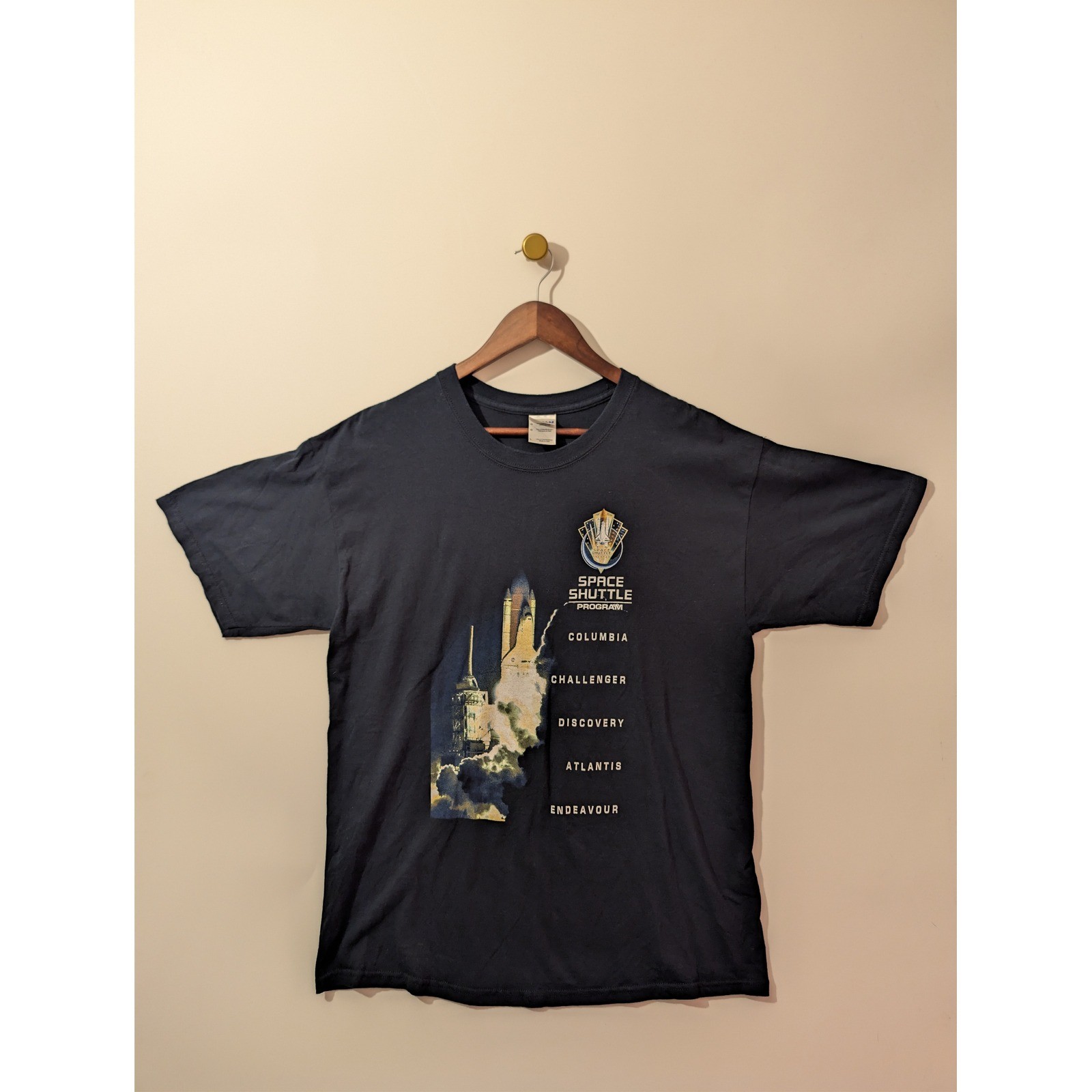 Gildan Space Shuttle Program T-Shirt Mens L Black Excellent NASA Graphic Tee