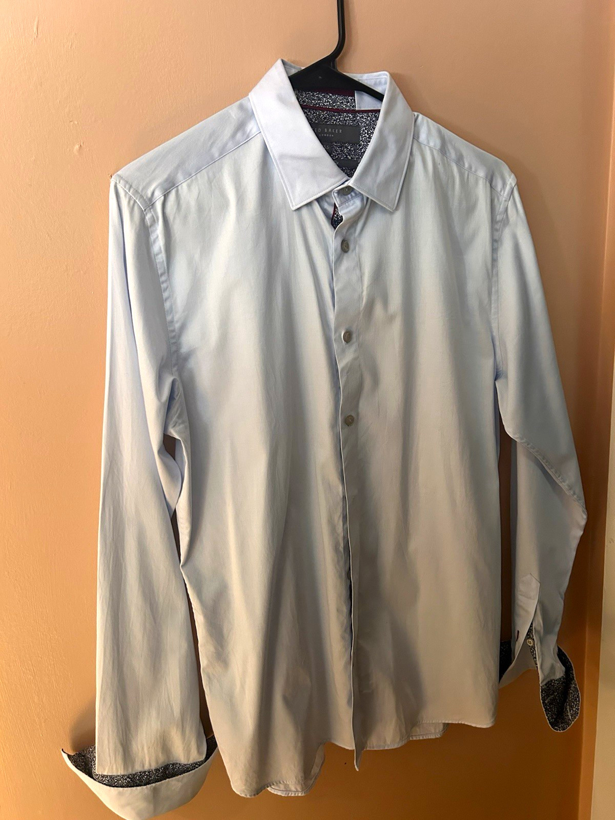 Ted Baker White Solid Modern Fit Dress Shirt 15.5 Long Sleeve Contrasting Trim Ted Baker White Solid Modern Fit Dress Shirt 15.5 Long Sleeve Contrasting Trim