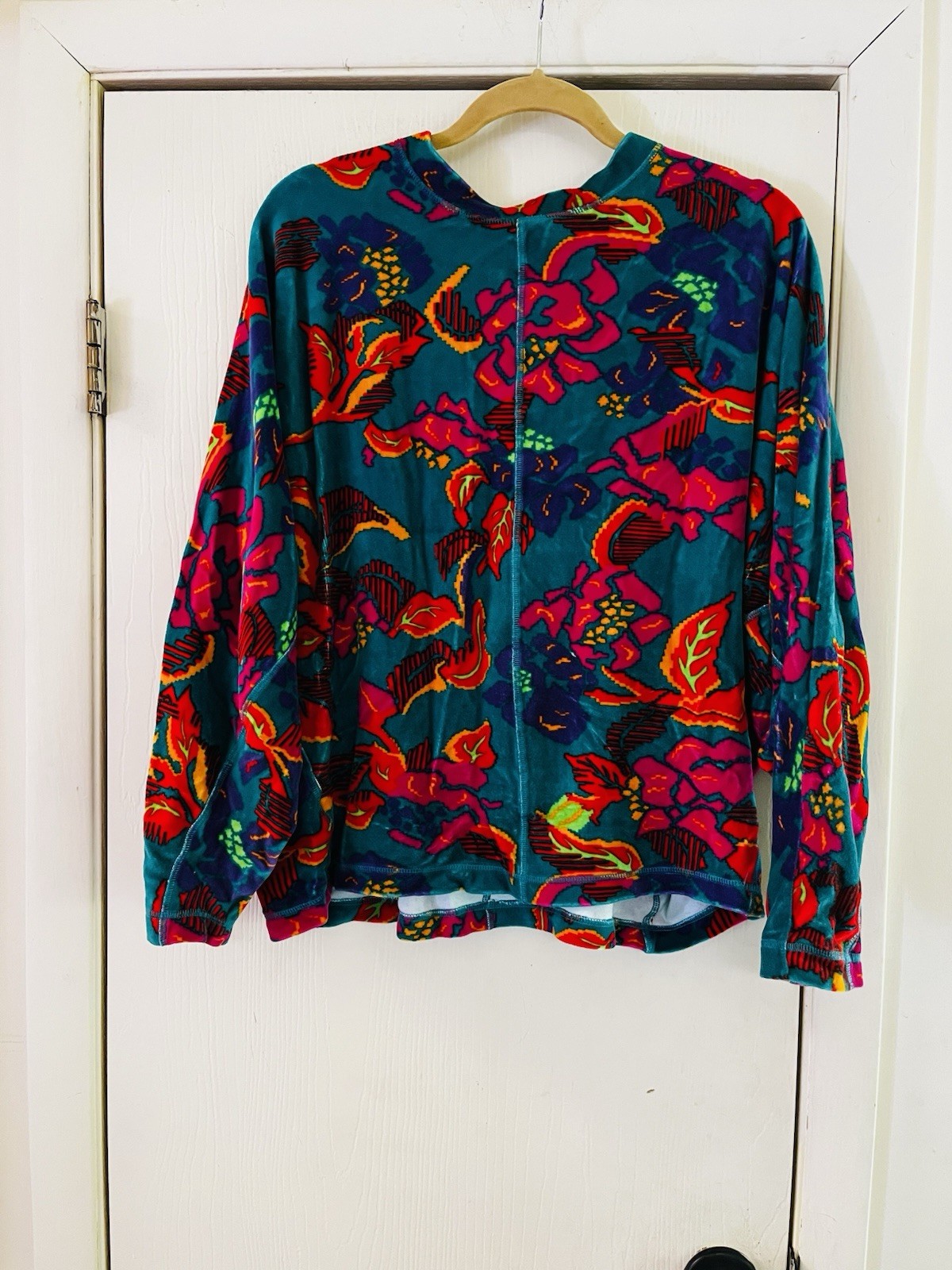 VTG Velour Floral Folk Boho Dolman Sleeve Festival Pullover Blouse L VTG Velour Floral Folk Boho Dolman Sleeve Festival Pullover Blouse L