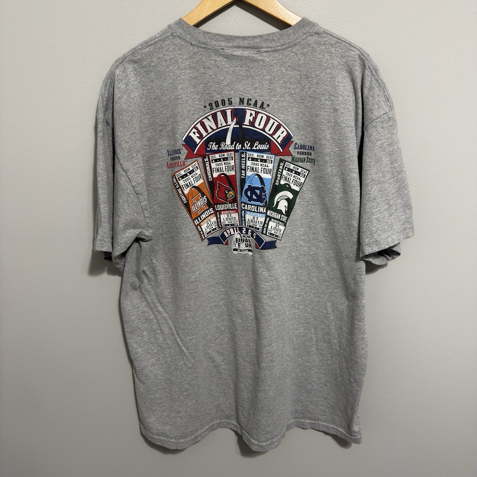 Vintage 2005 NCAA March Madness Final Four Shirt Size XL
